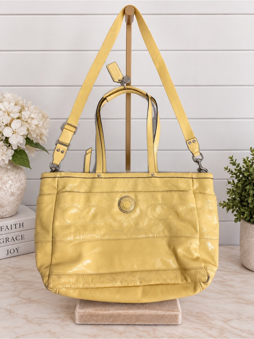 Vintage Coach F19256 Signature Stitched Patent Leather Large Tote/Multi-Function